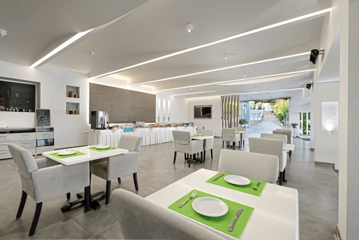 Golden Sunset Restaurant