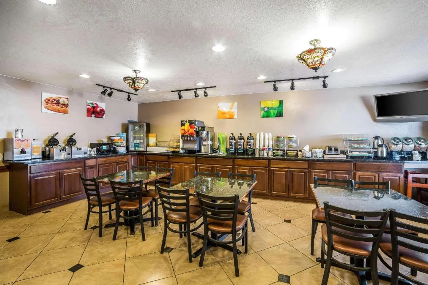 Quality Inn Zion Park Area Bar