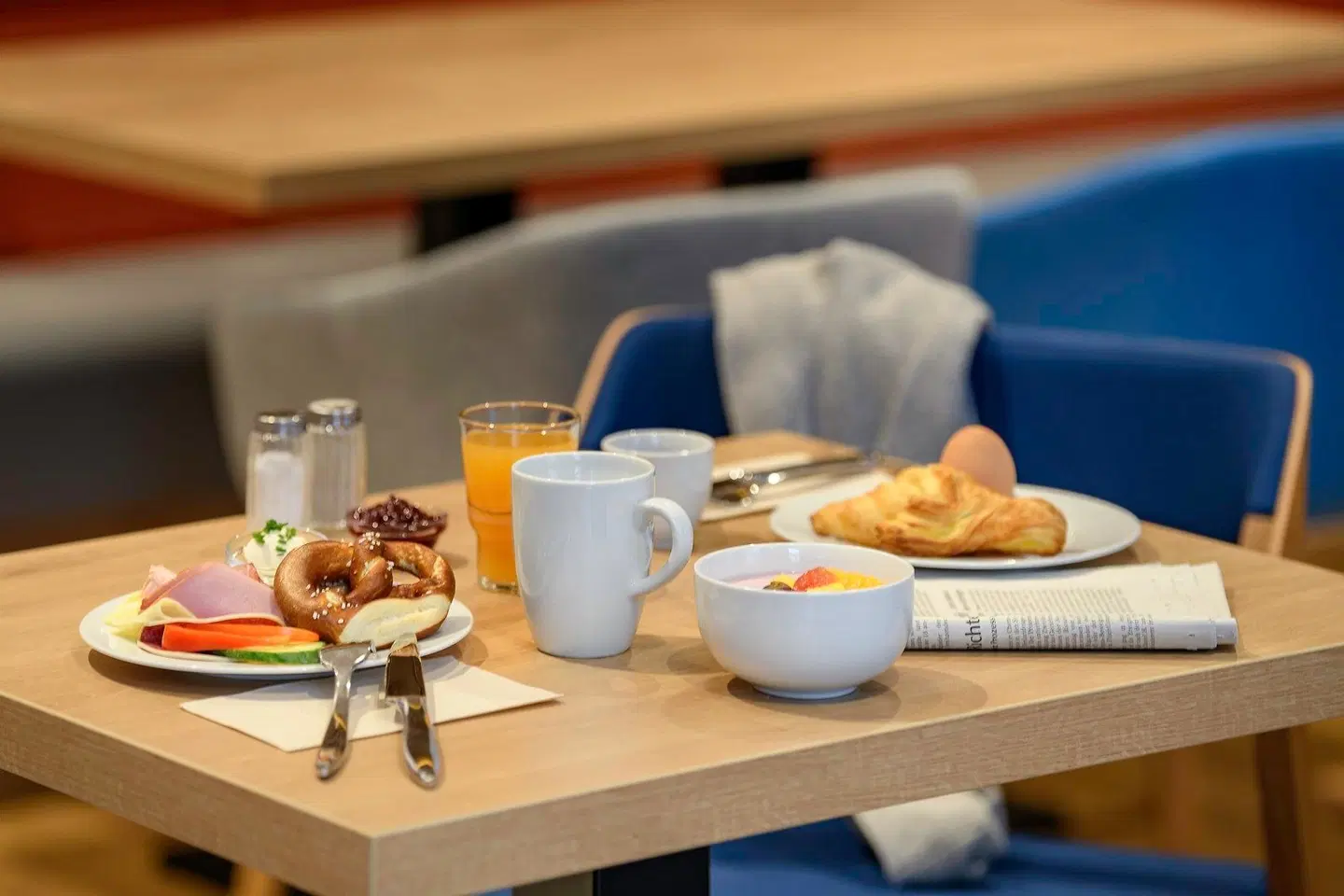 Holiday Inn Express Regensburg by IHG Restaurant