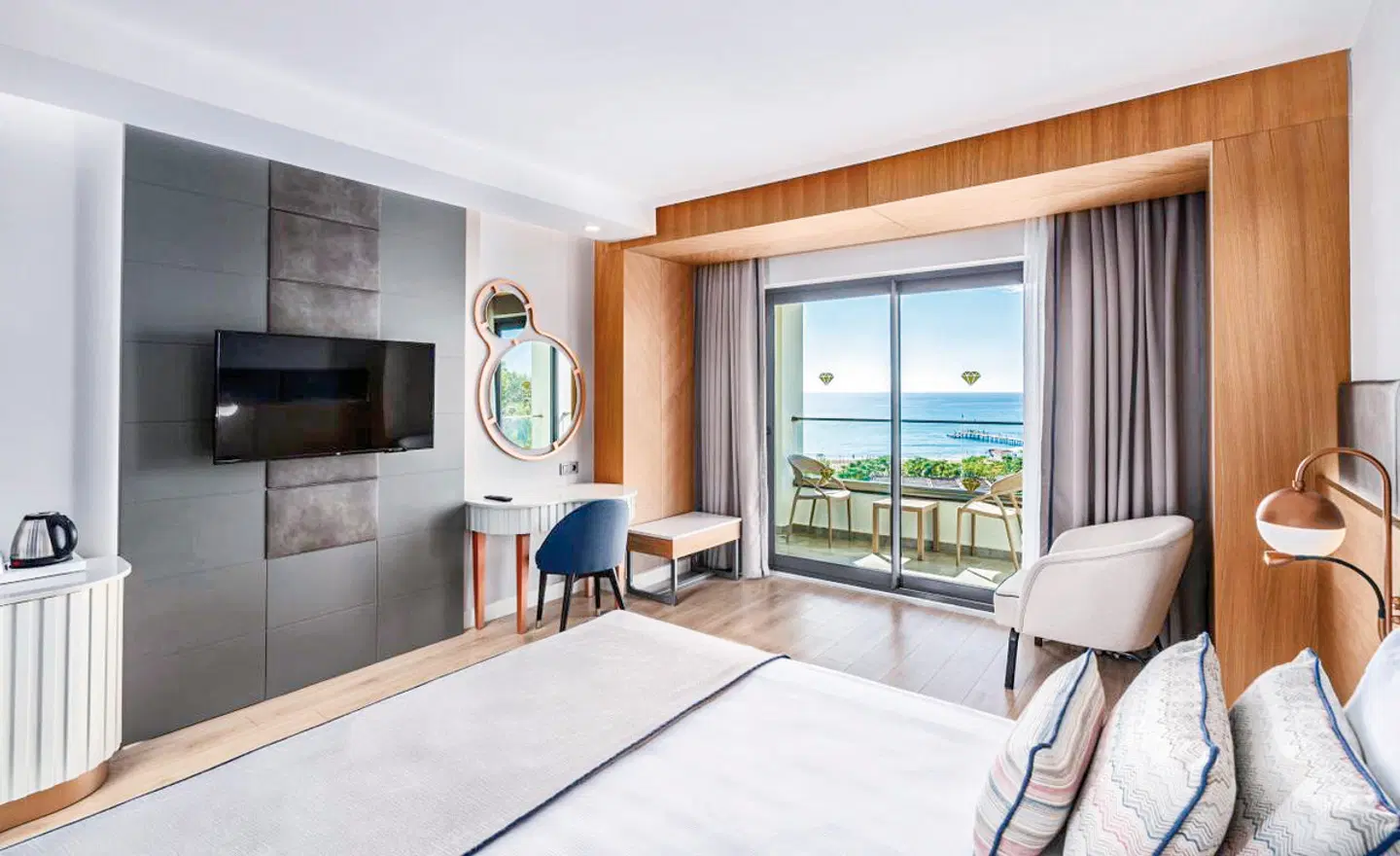 Diamond De Luxe Hotel & Spa ROOM_EXAMPLE