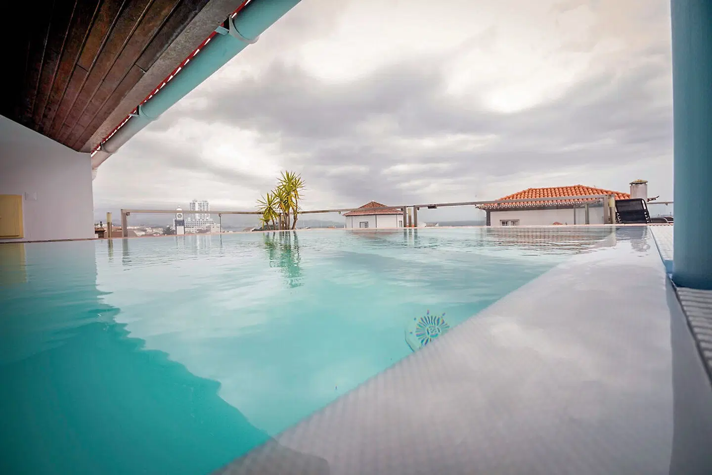 Talisman OUTDOOR_POOL