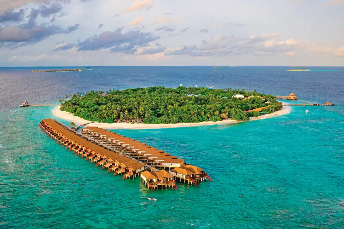 Reethi Faru Resort LANDSCAPE