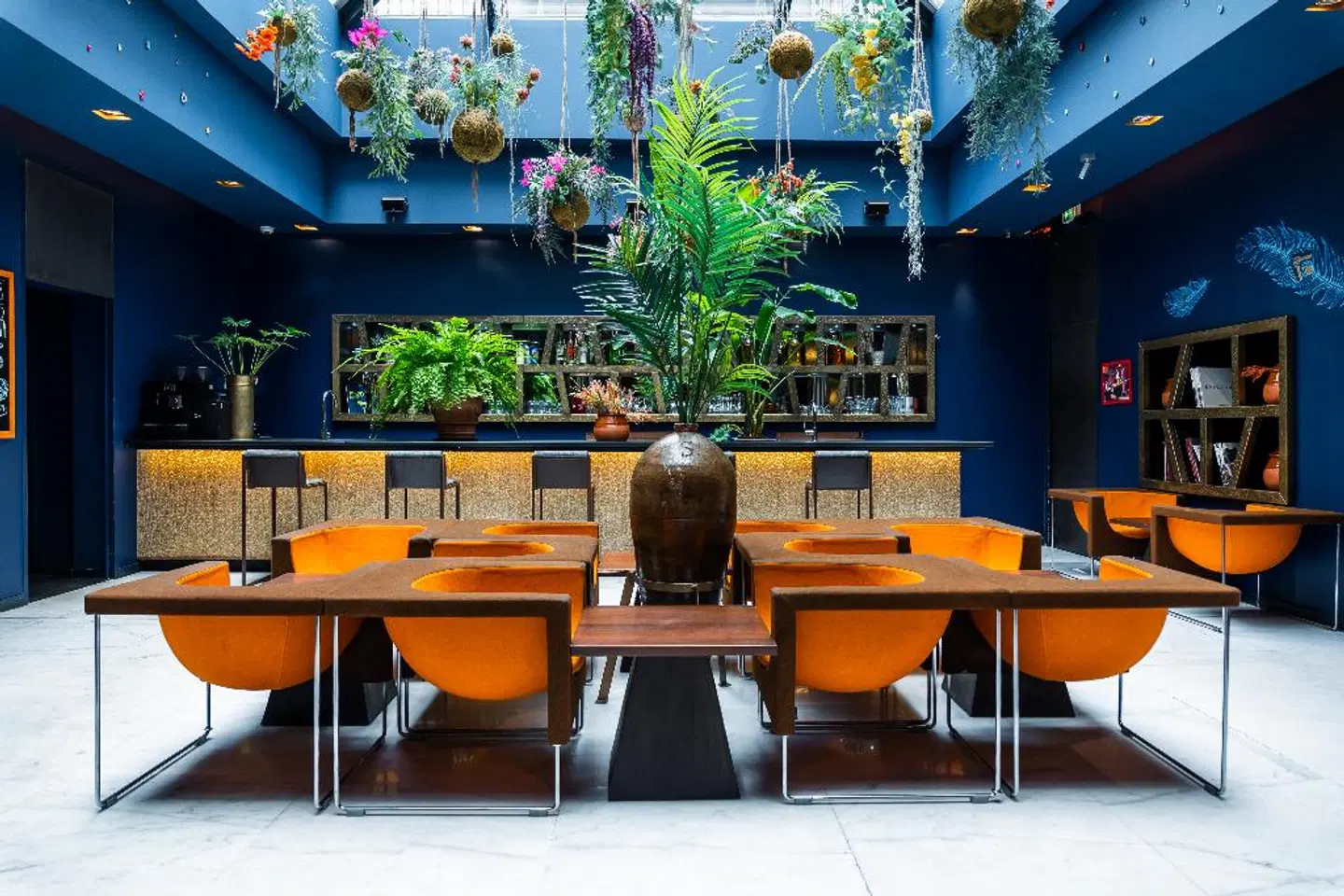 1K Paris Restaurant