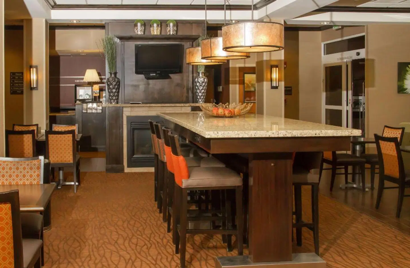 Hampton Inn Cedar City Bar