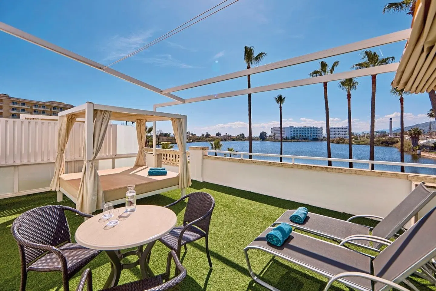 Universal Aparthotel Elisa Terrasse