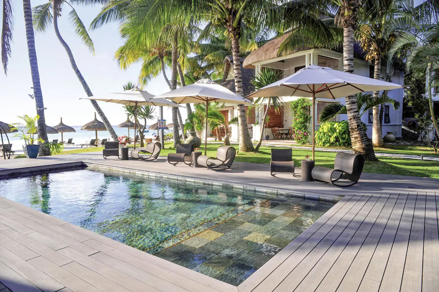 Constance Sakoa Boutik Mauritius OUTDOOR_POOL