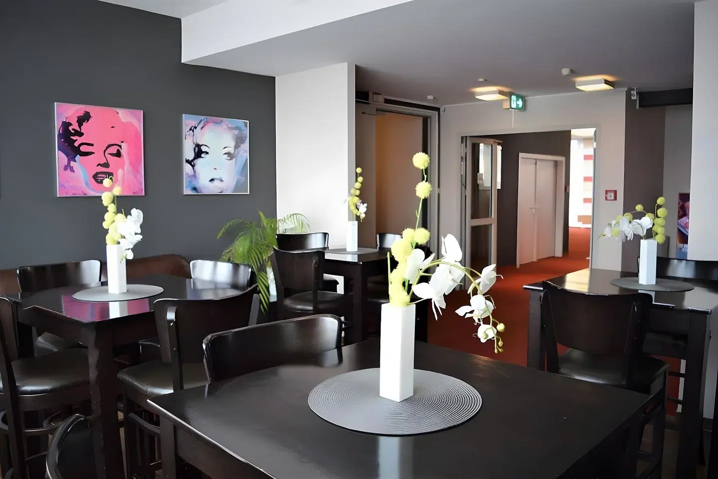 Amedia Express Passau, Trademark Collection by Wyndham Bar