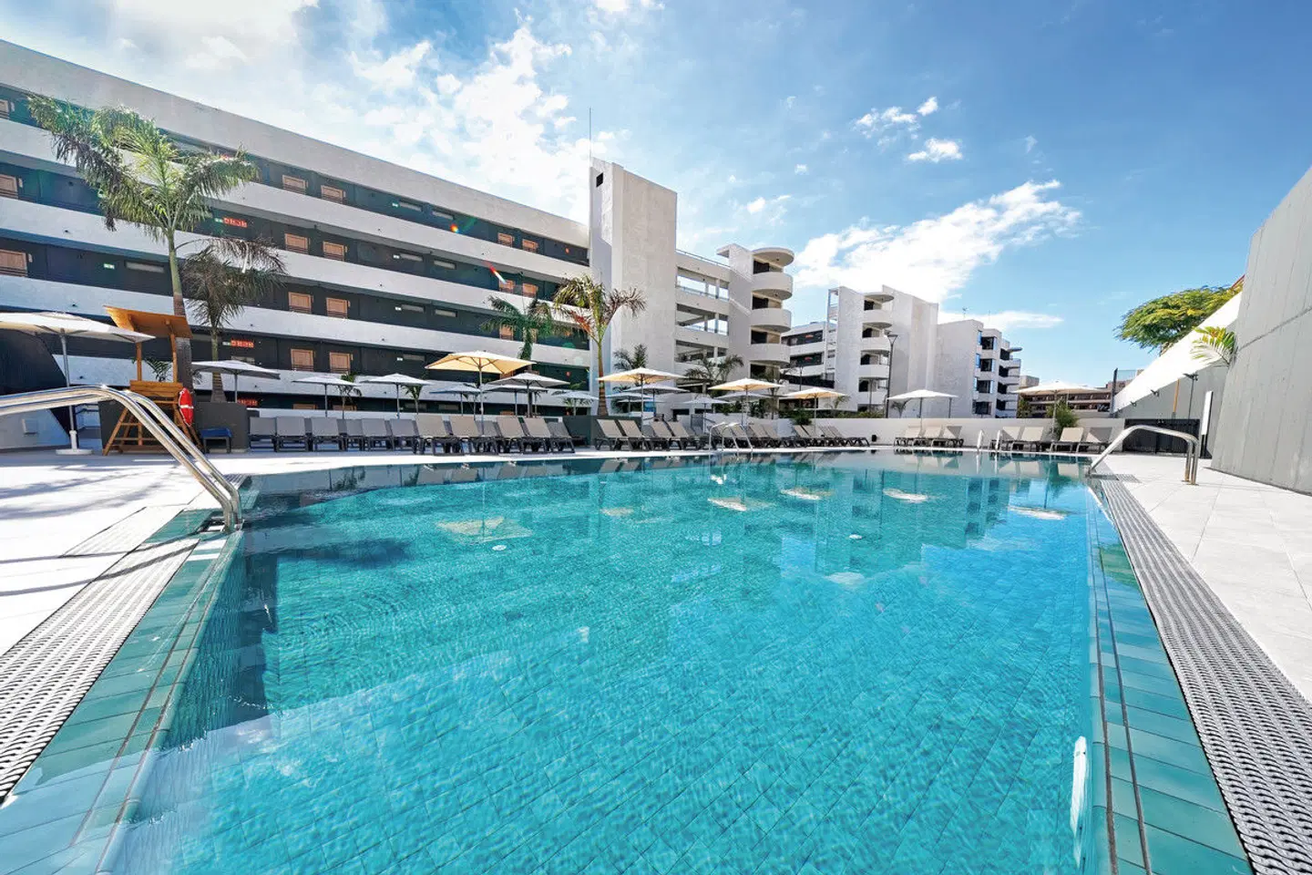 HOVIMA Suites Costa Adeje OUTDOOR_POOL