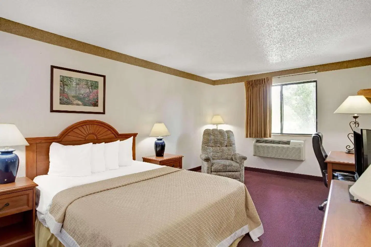 Days Inn by Wyndham Clearfield ROOM_EXAMPLE