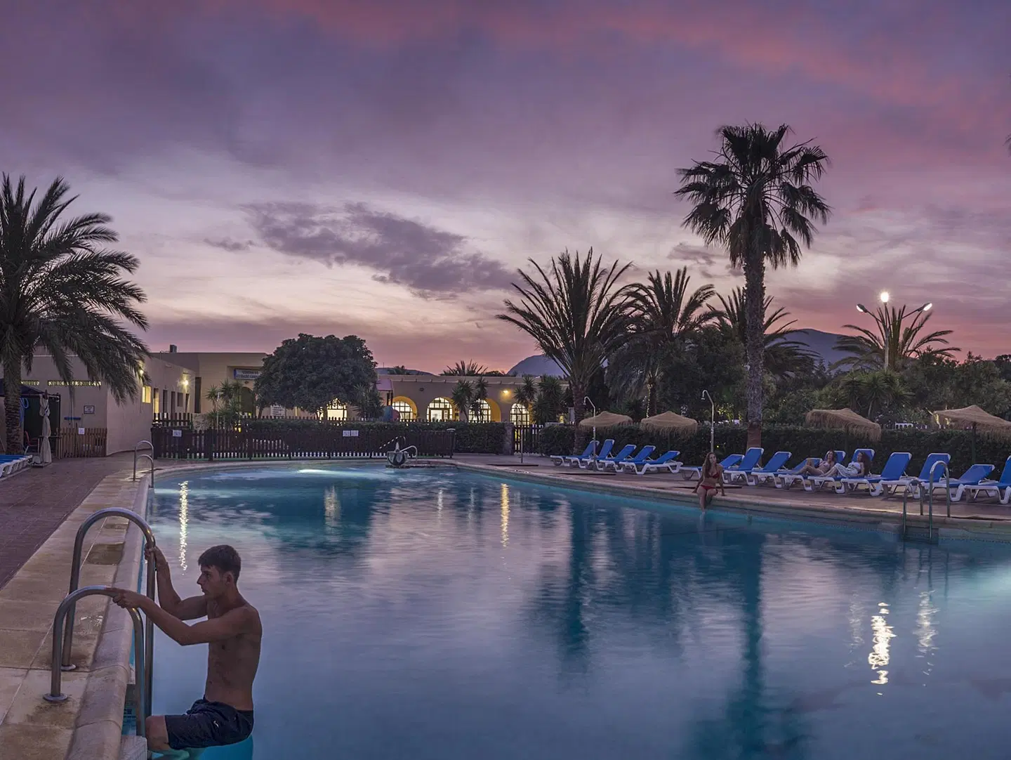 Camping Los Escullos OUTDOOR_POOL