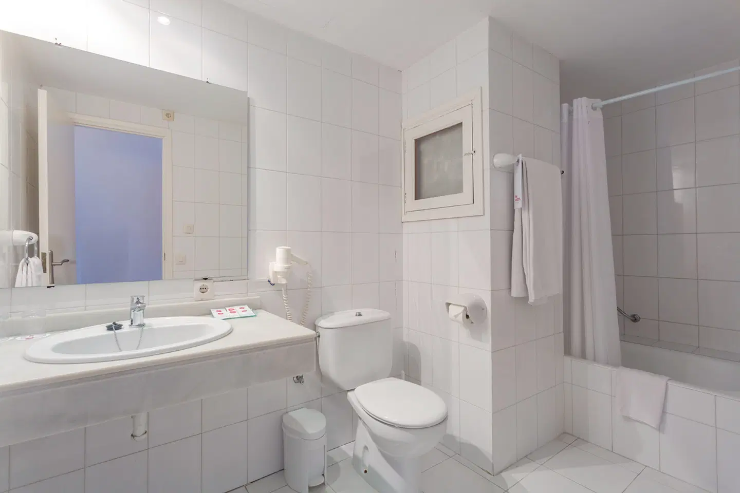 JS Sol de Ca'n Picafort Badezimmer