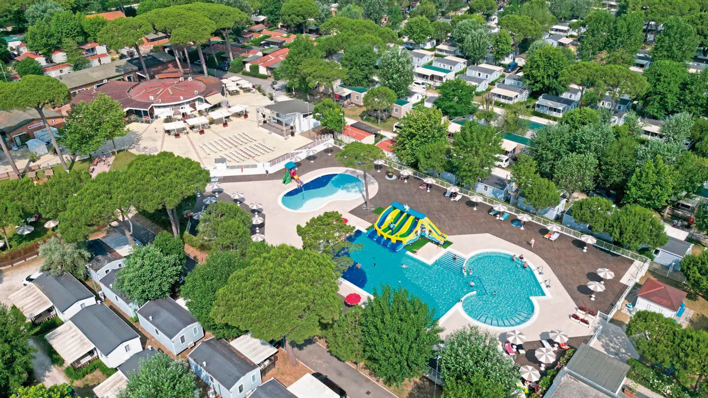 Marina Family Resort OUTDOOR_POOL