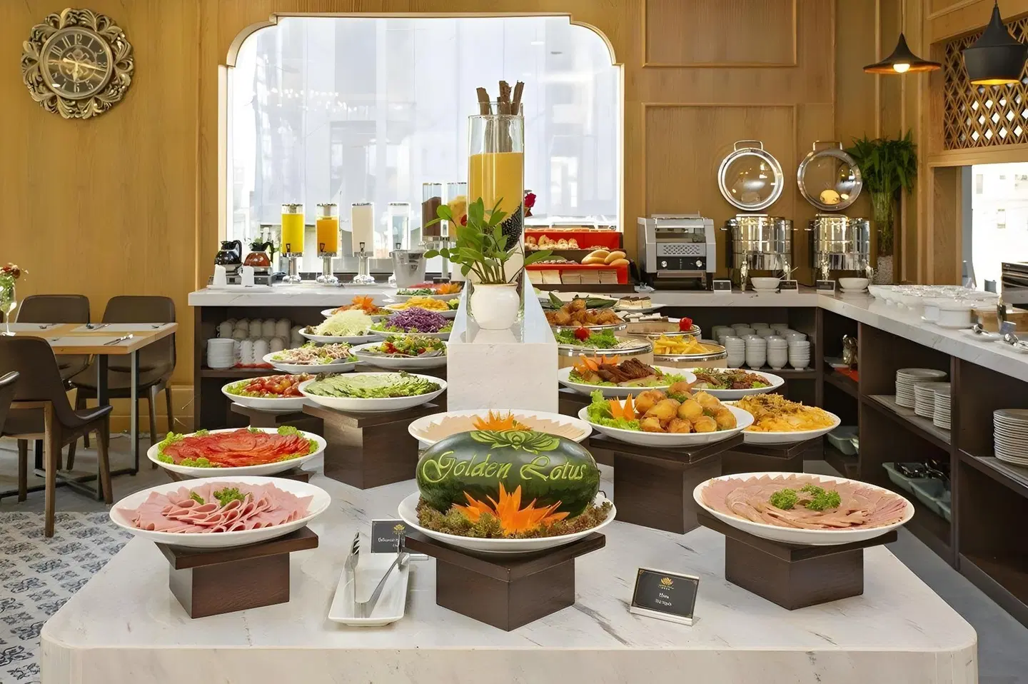Golden Lotus Hotel Restaurant