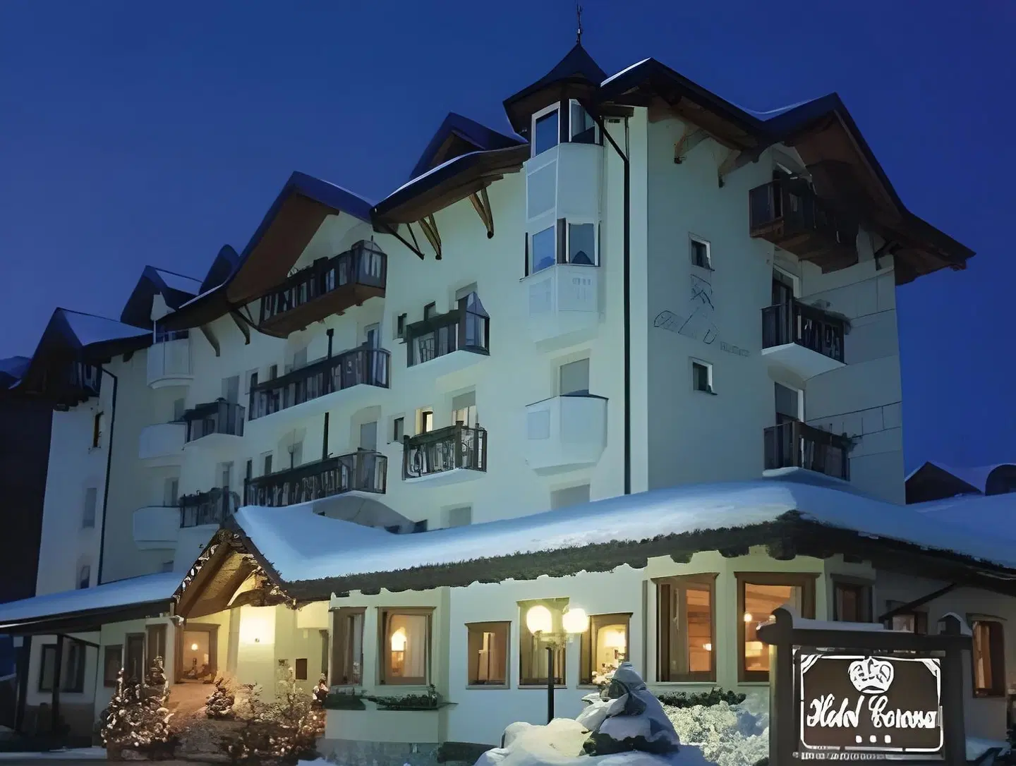 Corona Dolomites Hotel EXTERIOR