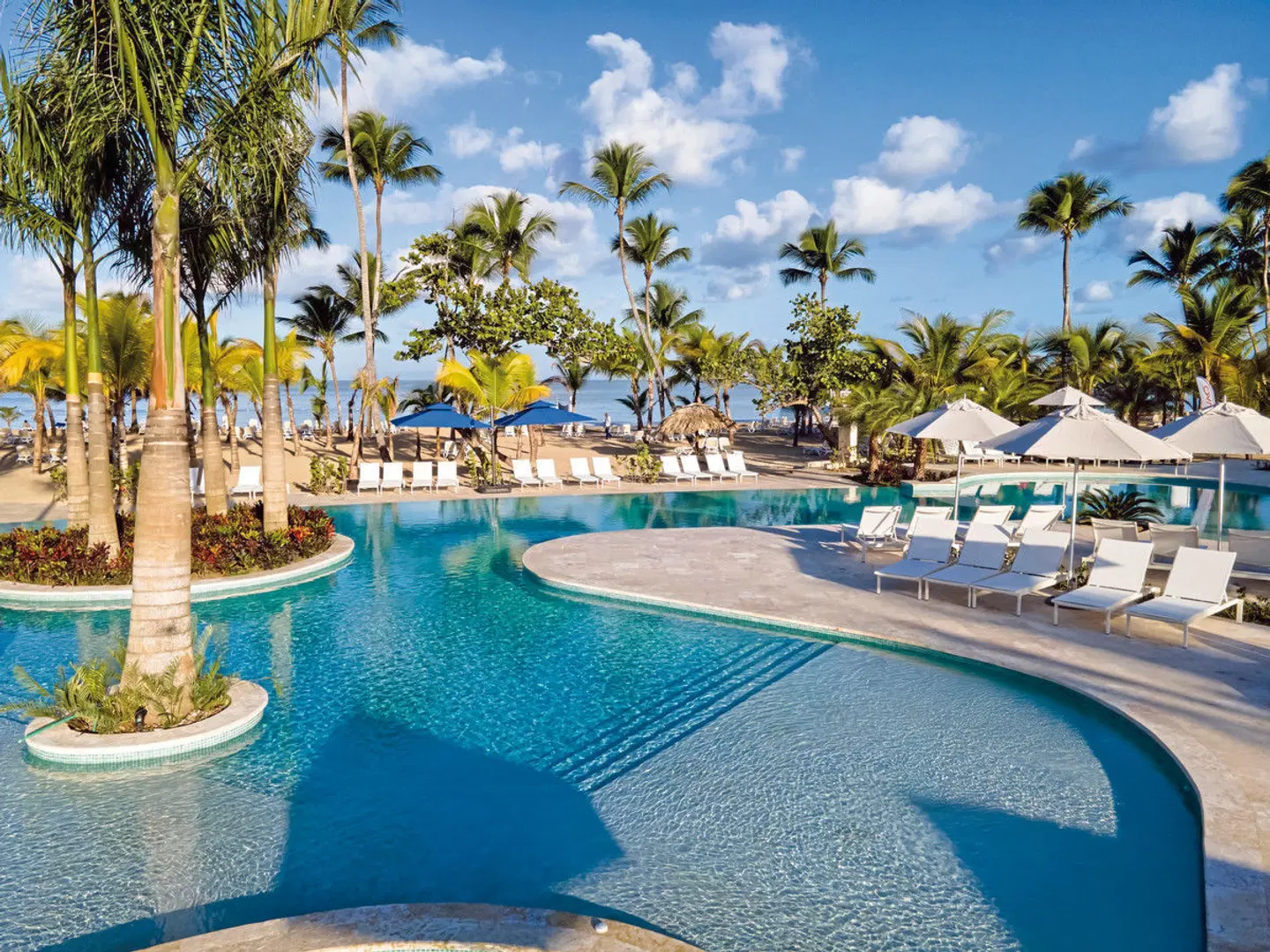 Viva Miches by Wyndham OUTDOOR_POOL