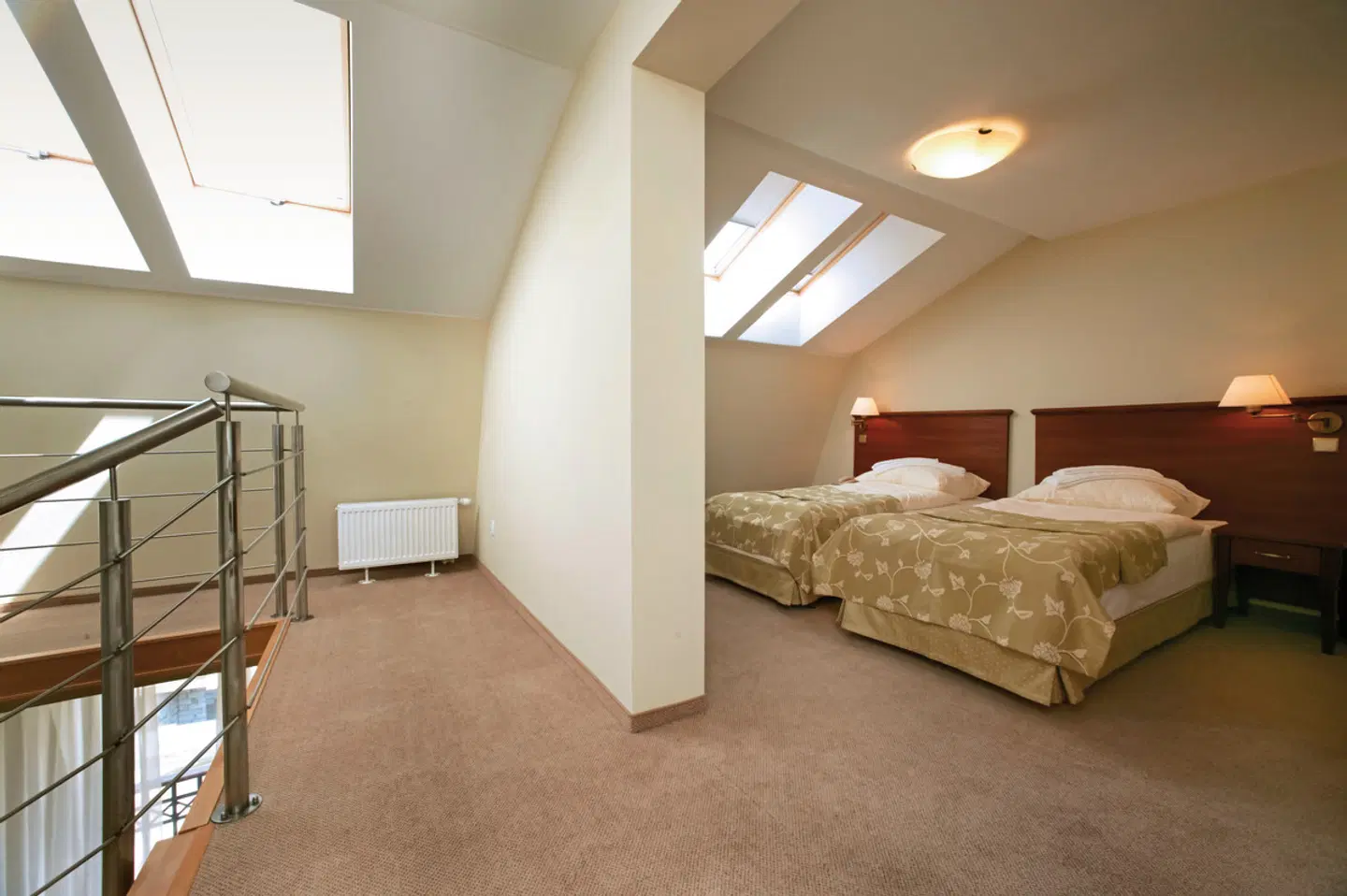 Gold ROOM_EXAMPLE