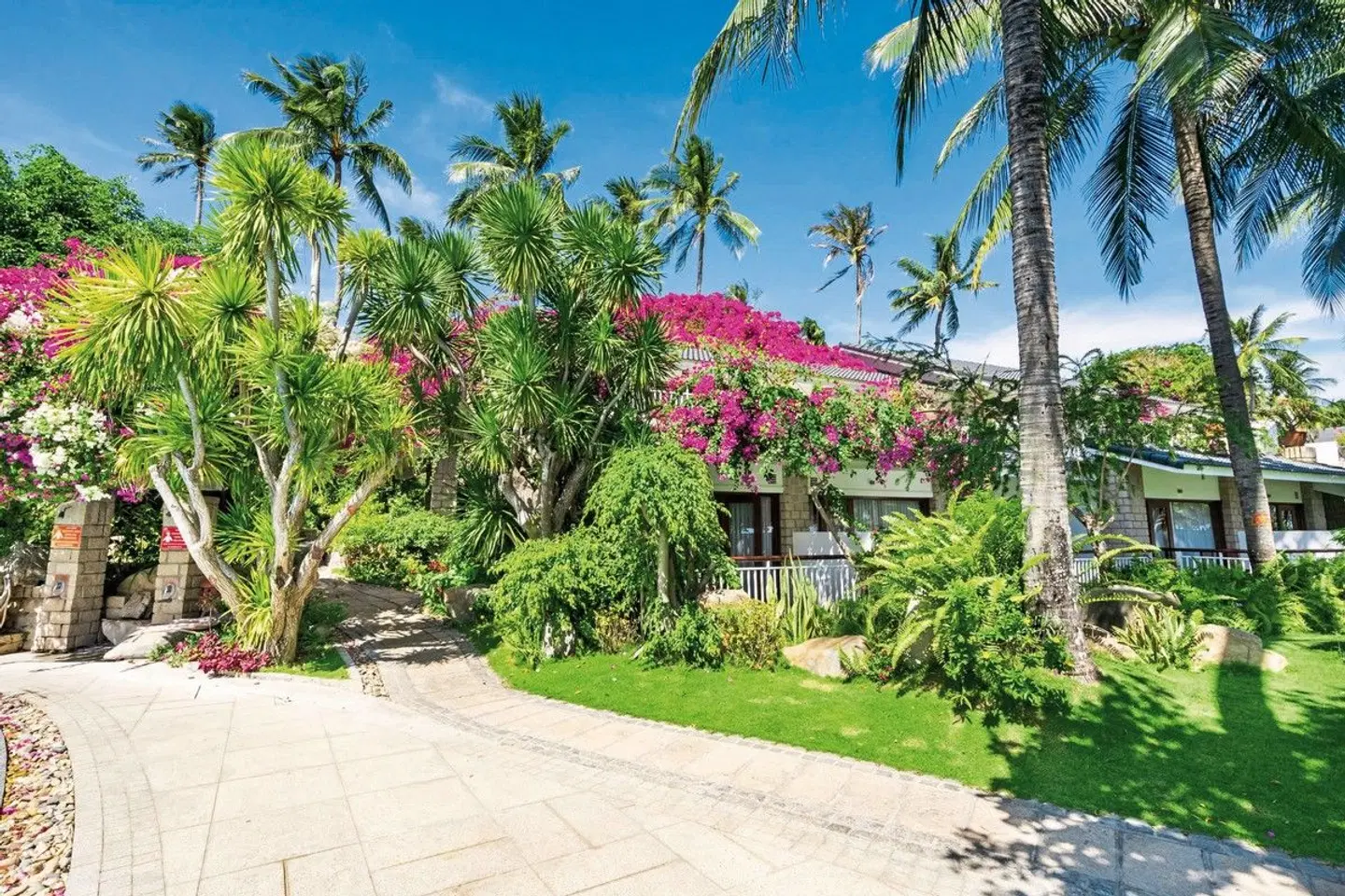 Hoang Ngoc Beach Resort Garten