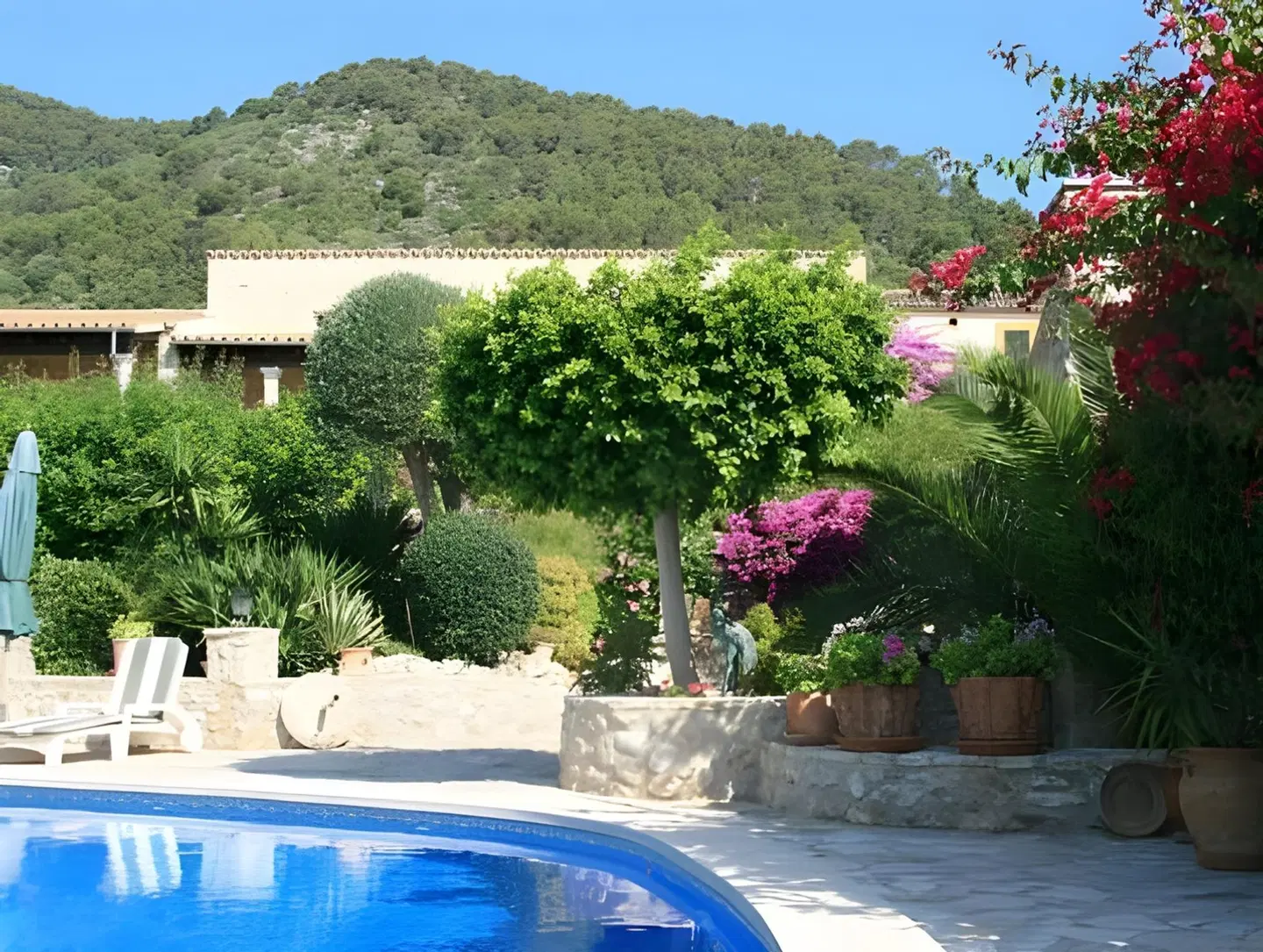 Rural New Can Furios OUTDOOR_POOL