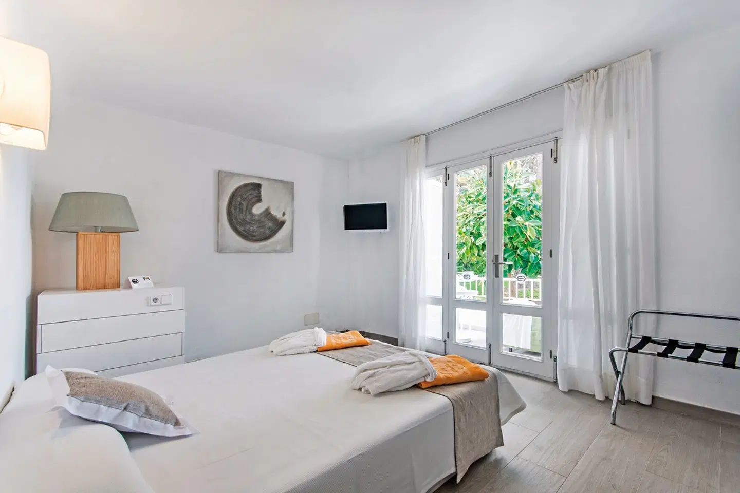 Exagon Park ROOM_EXAMPLE