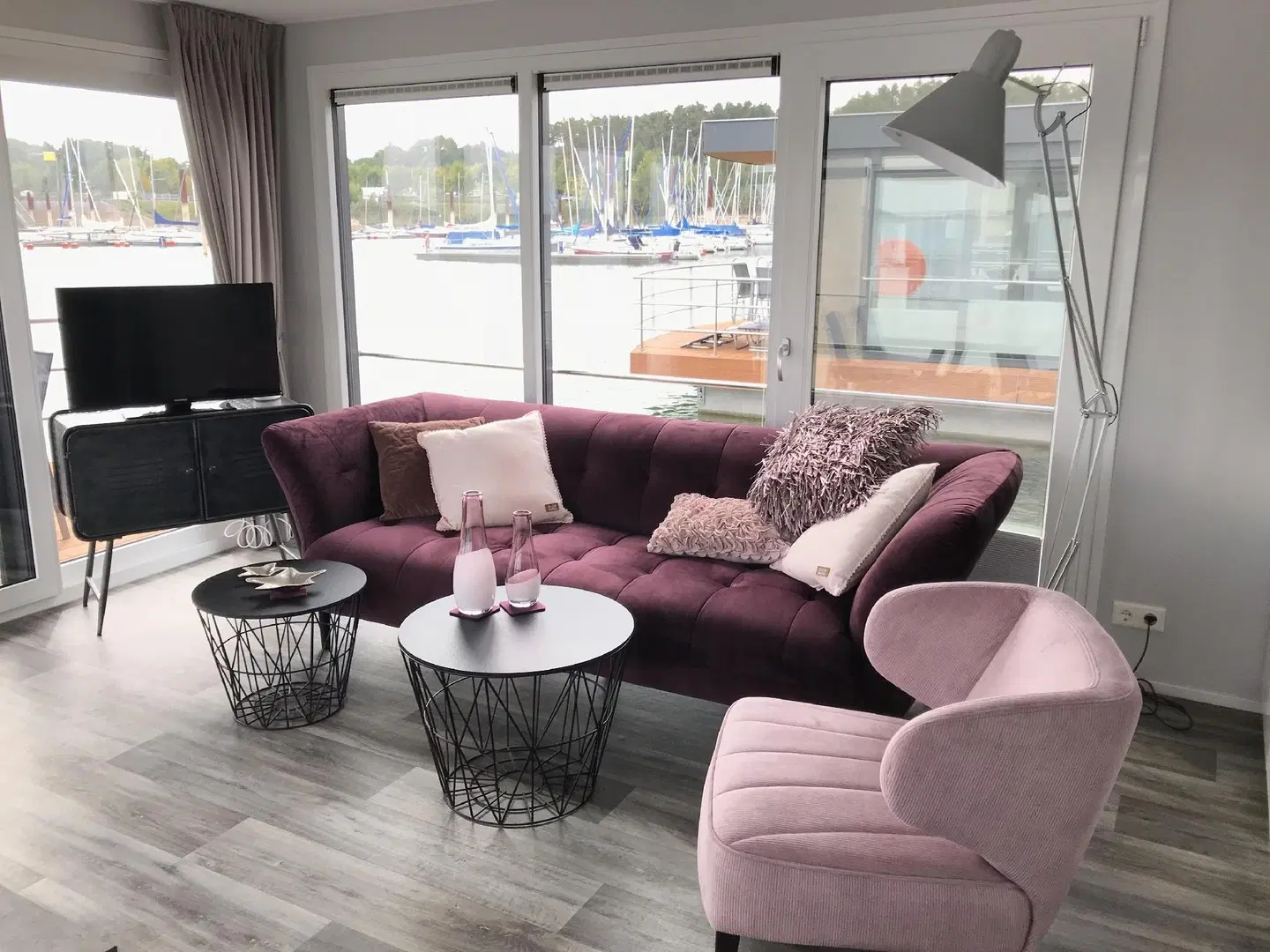 Floating Village Brombachsee LOUNGE_LOBBY