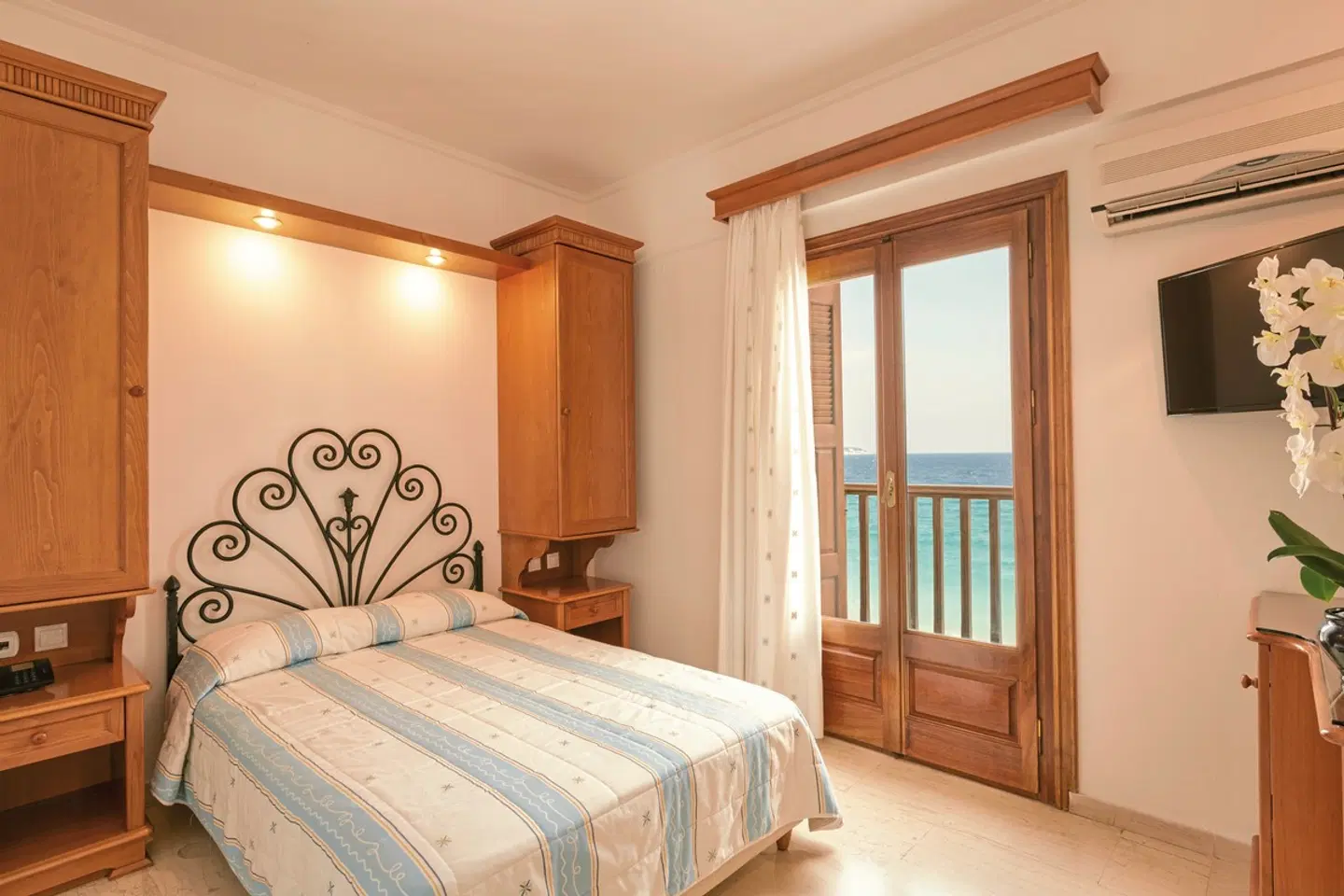 Olympia Beach ROOM_EXAMPLE
