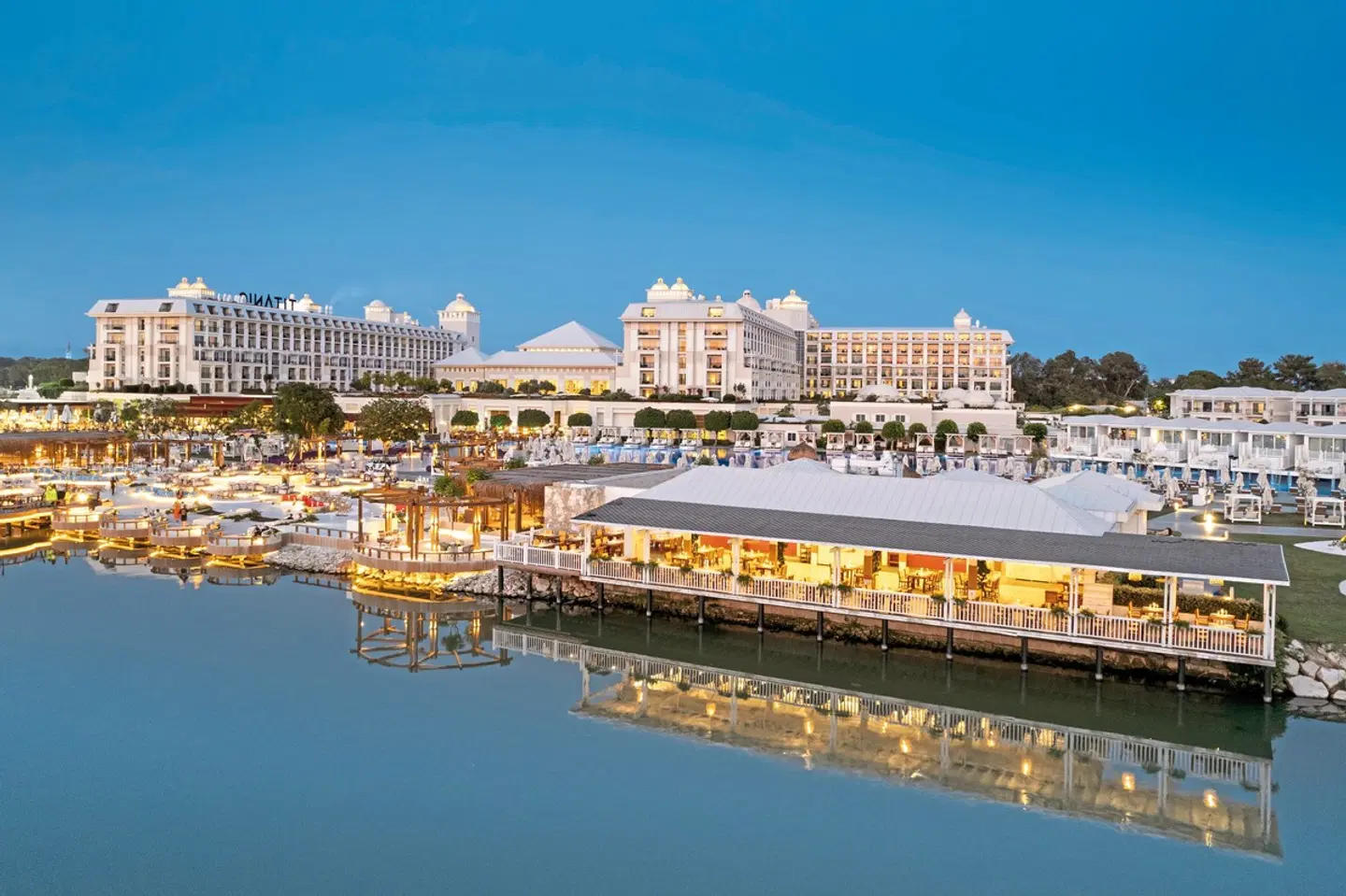 Titanic Luxury Collection Belek EXTERIOR