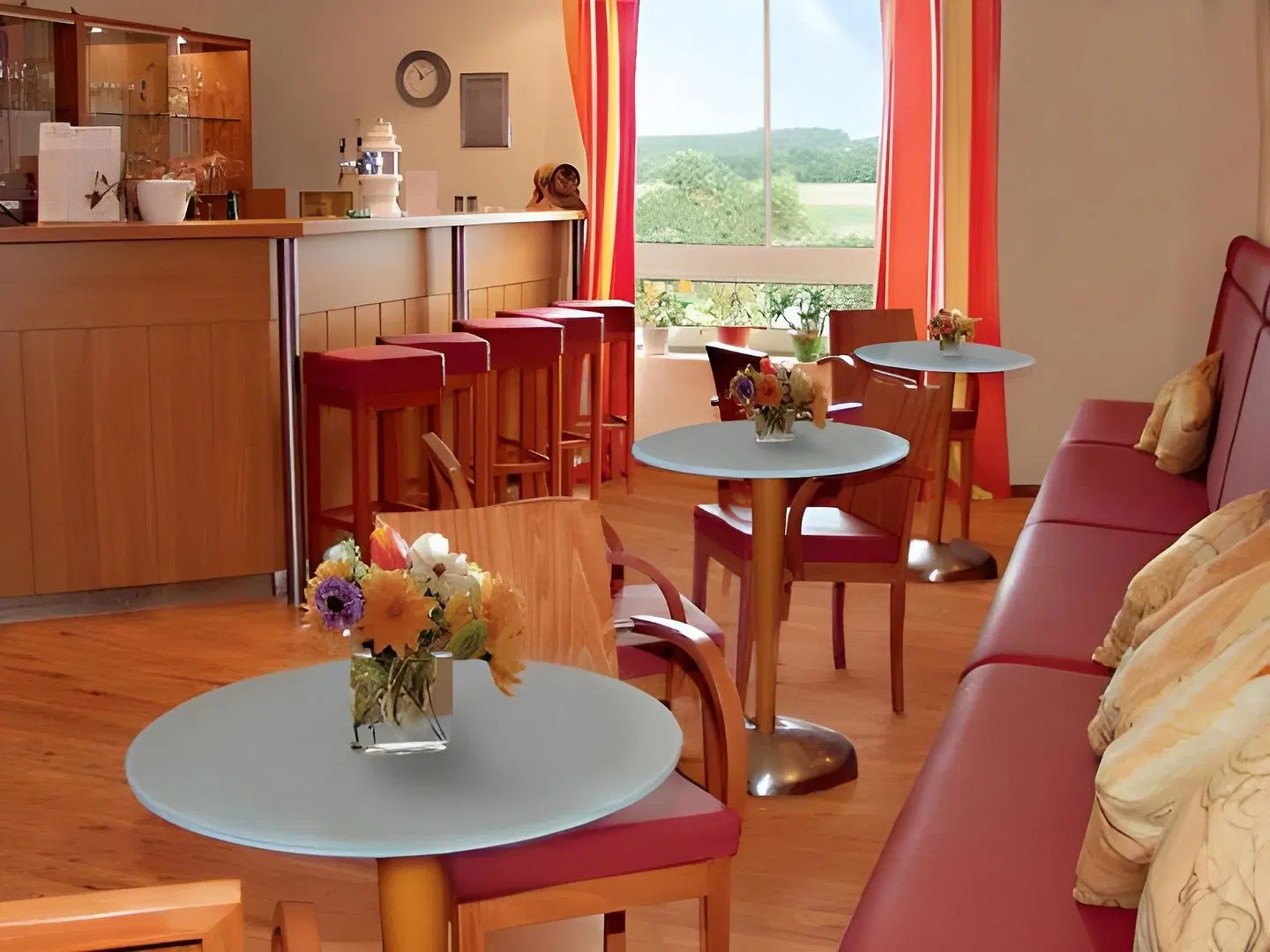 Drive Inn ROOM_EXAMPLE