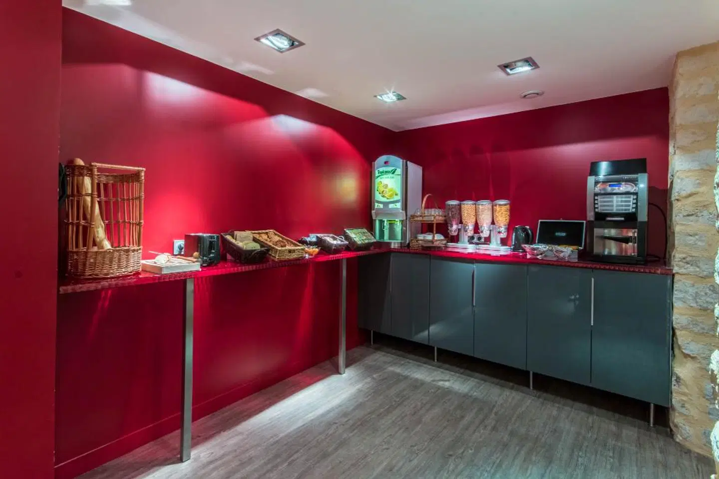 Posy Hotel by HappyCulture LOUNGE_LOBBY