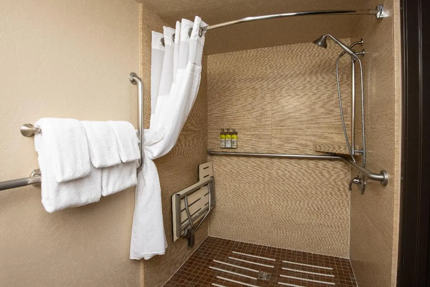 Holiday Inn Express & Suites Grand Canyon HEALTH_BEAUTY
