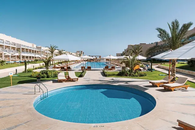 Diamond Beach by Pearl Resort OUTDOOR_POOL