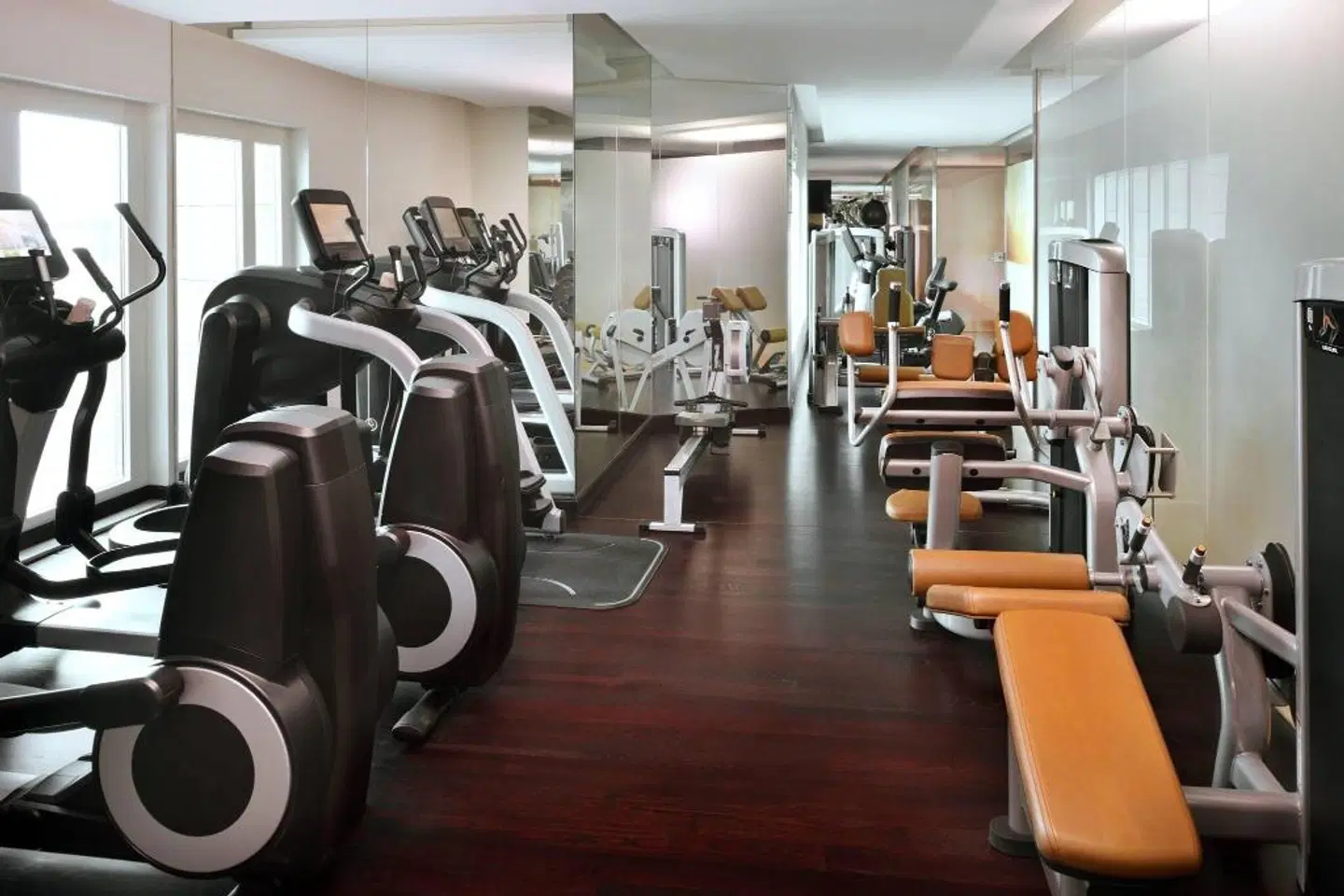 Dubai Marriott Harbour Hotel & Suites SPORTS_AND_LEISURE