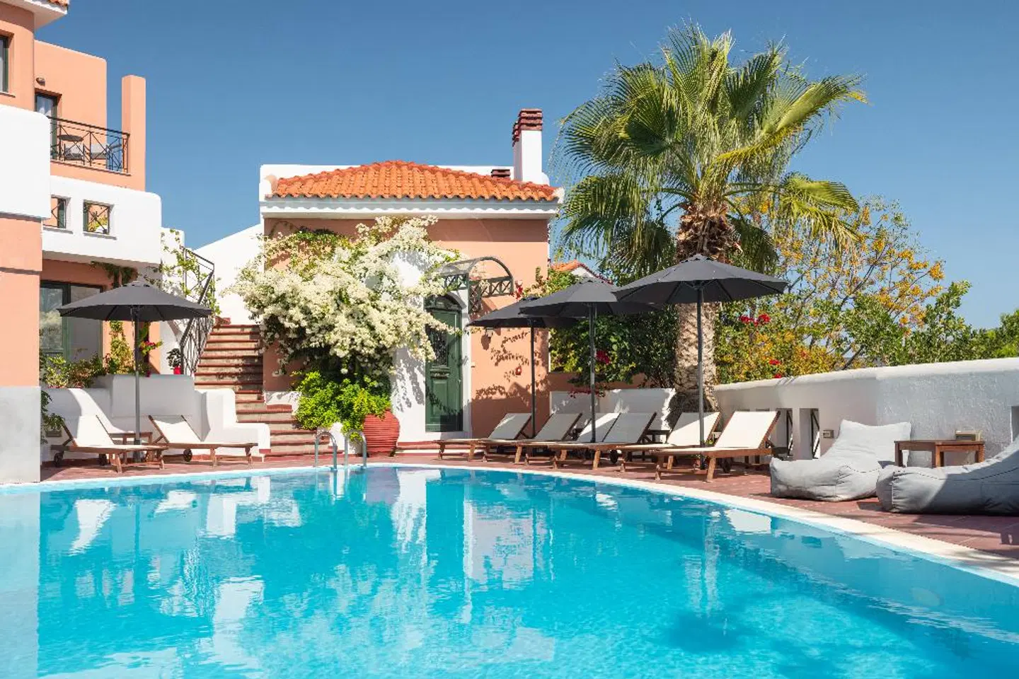 Nisea Hotel Samos OUTDOOR_POOL