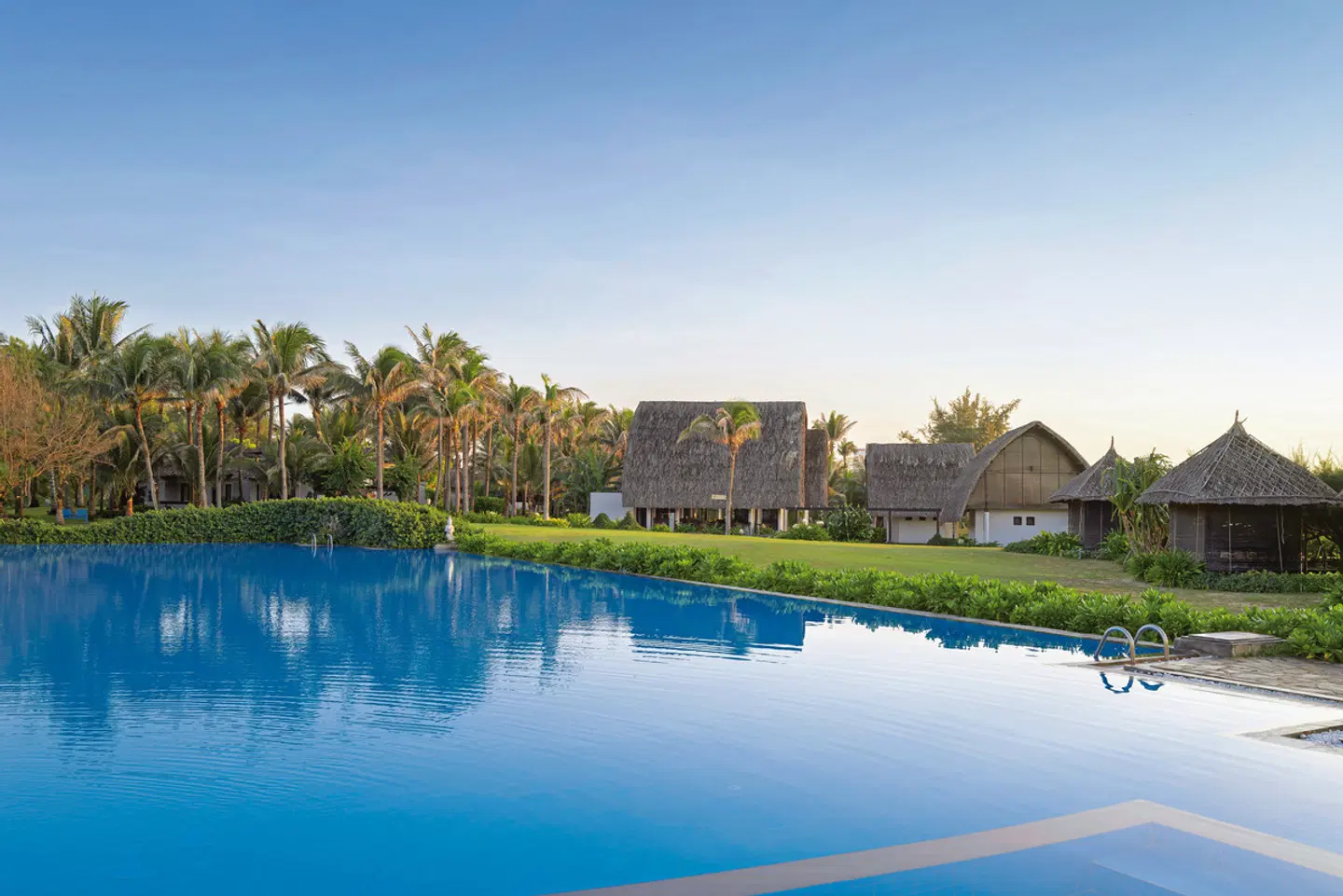 Muine Bay Resort OUTDOOR_POOL
