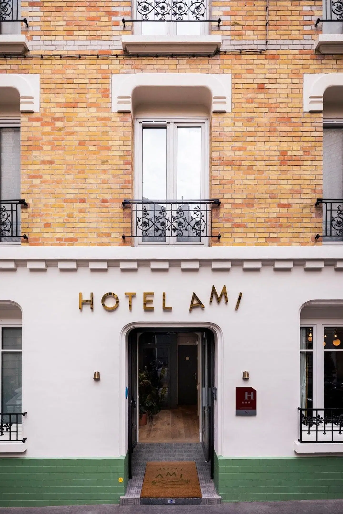 Hotel Ami EXTERIOR