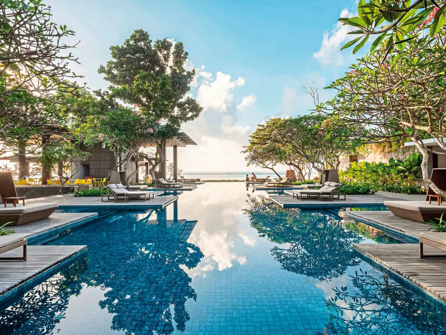 Maya Sanur Resort & Spa OUTDOOR_POOL