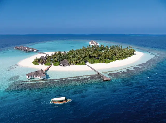 Angaga Island Resort & Spa LANDSCAPE