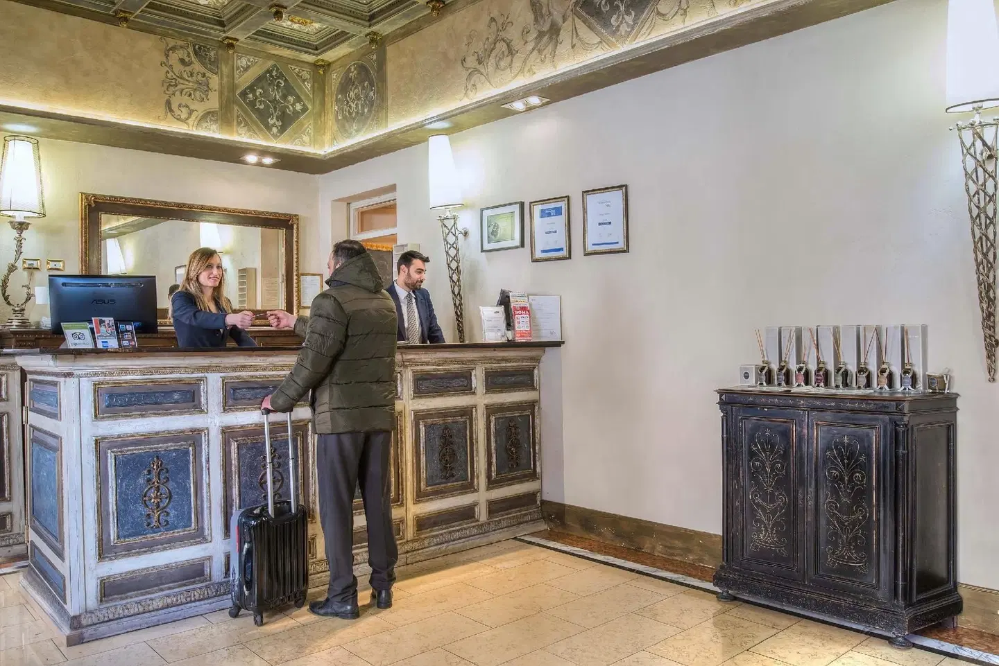 Room Select Via Veneto LOUNGE_LOBBY