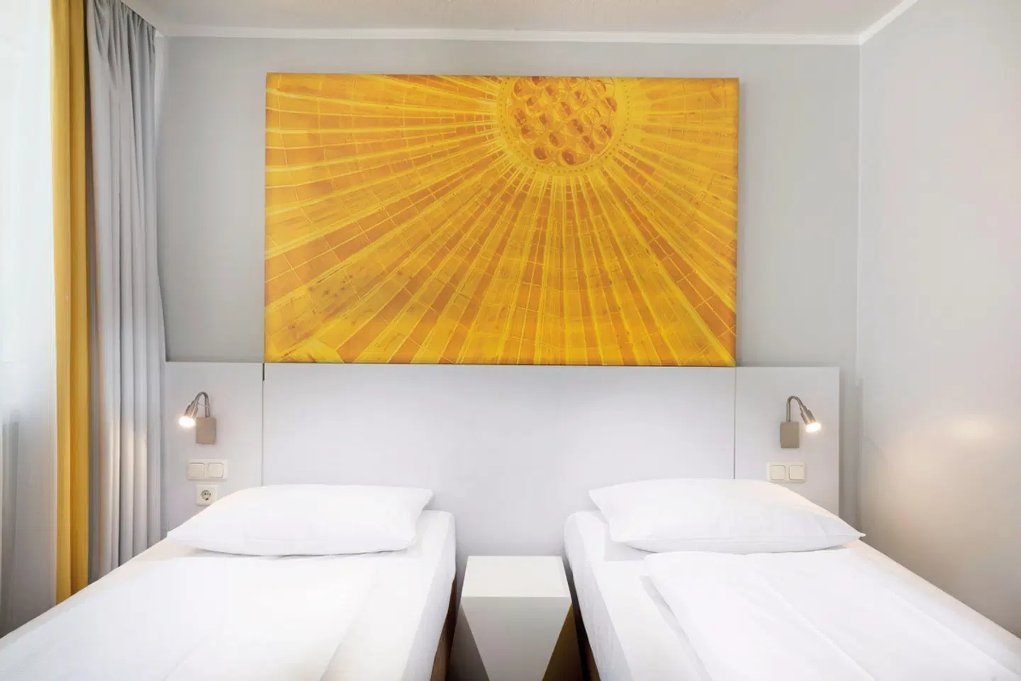 Wyndham Garden Düsseldorf City Centre Königsallee ROOM_EXAMPLE