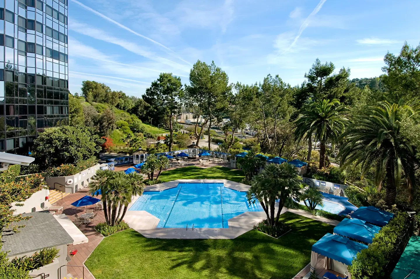 Hilton Los Angeles/Universal City OUTDOOR_POOL