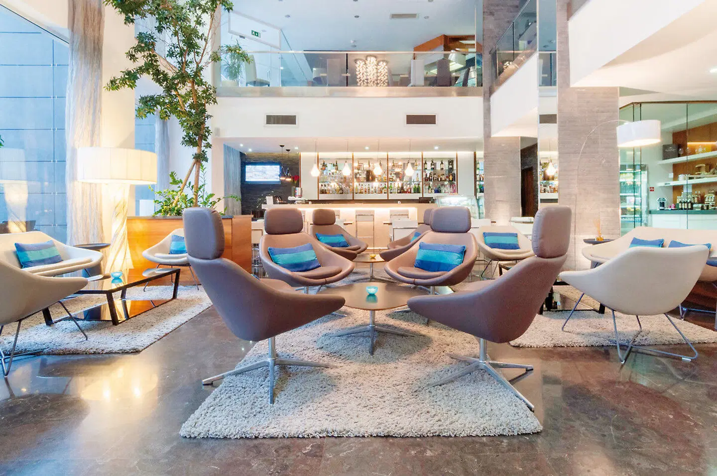The George, Urban Boutique Hotel BAR