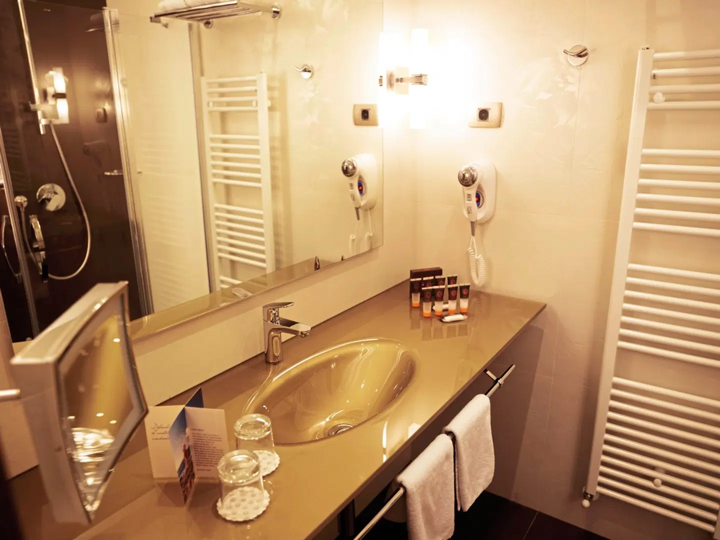Grand Hotel Portoroz Badezimmer