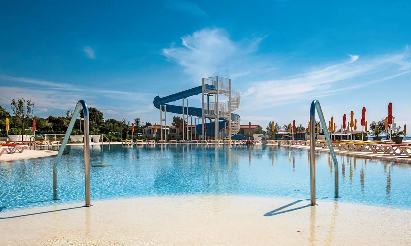 Arena Grand Kazela OUTDOOR_POOL