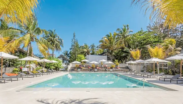 Sunrise Attitude OUTDOOR_POOL
