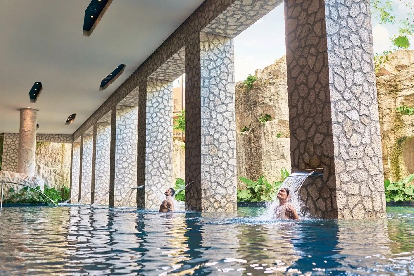 Xcaret Arte Hallenbad