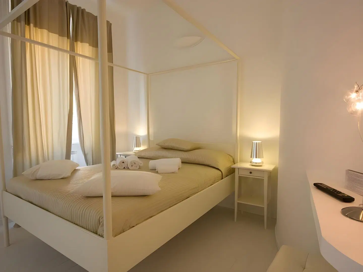 Hip Suites ROOM_EXAMPLE
