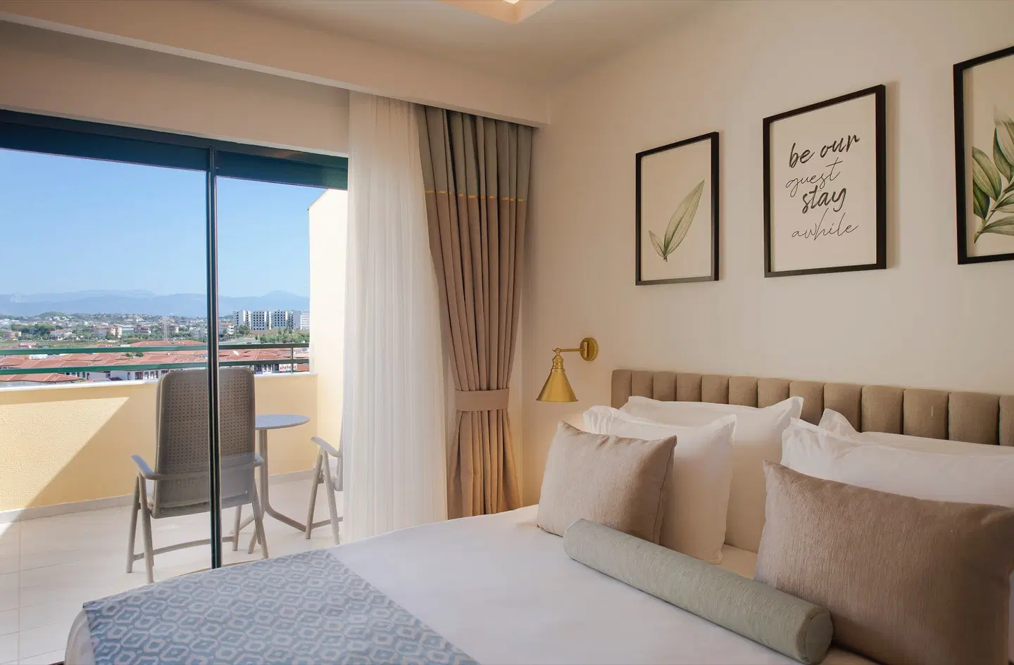 Miramare Queen ROOM_EXAMPLE