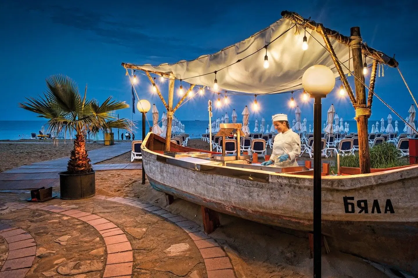 Sol Luna Bay Resort Bar
