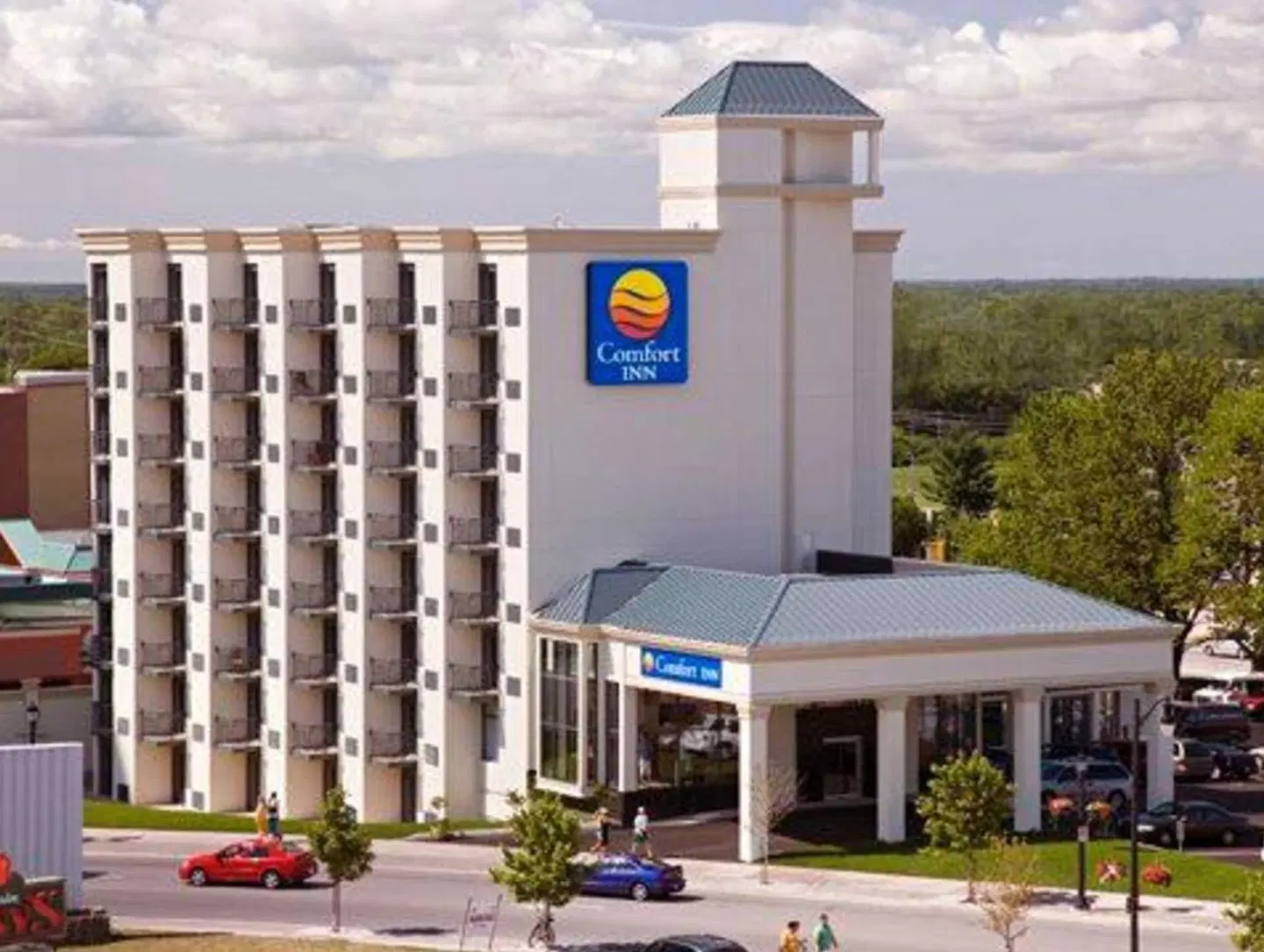 Comfort Inn Fallsview EXTERIOR