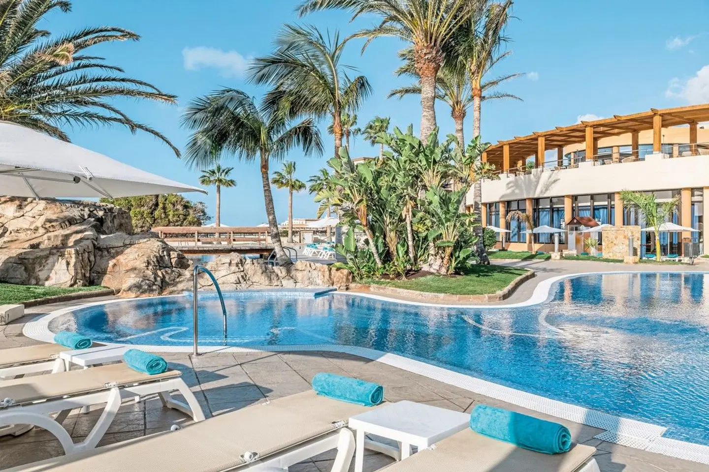 Iberostar Waves Playa Gaviotas OUTDOOR_POOL