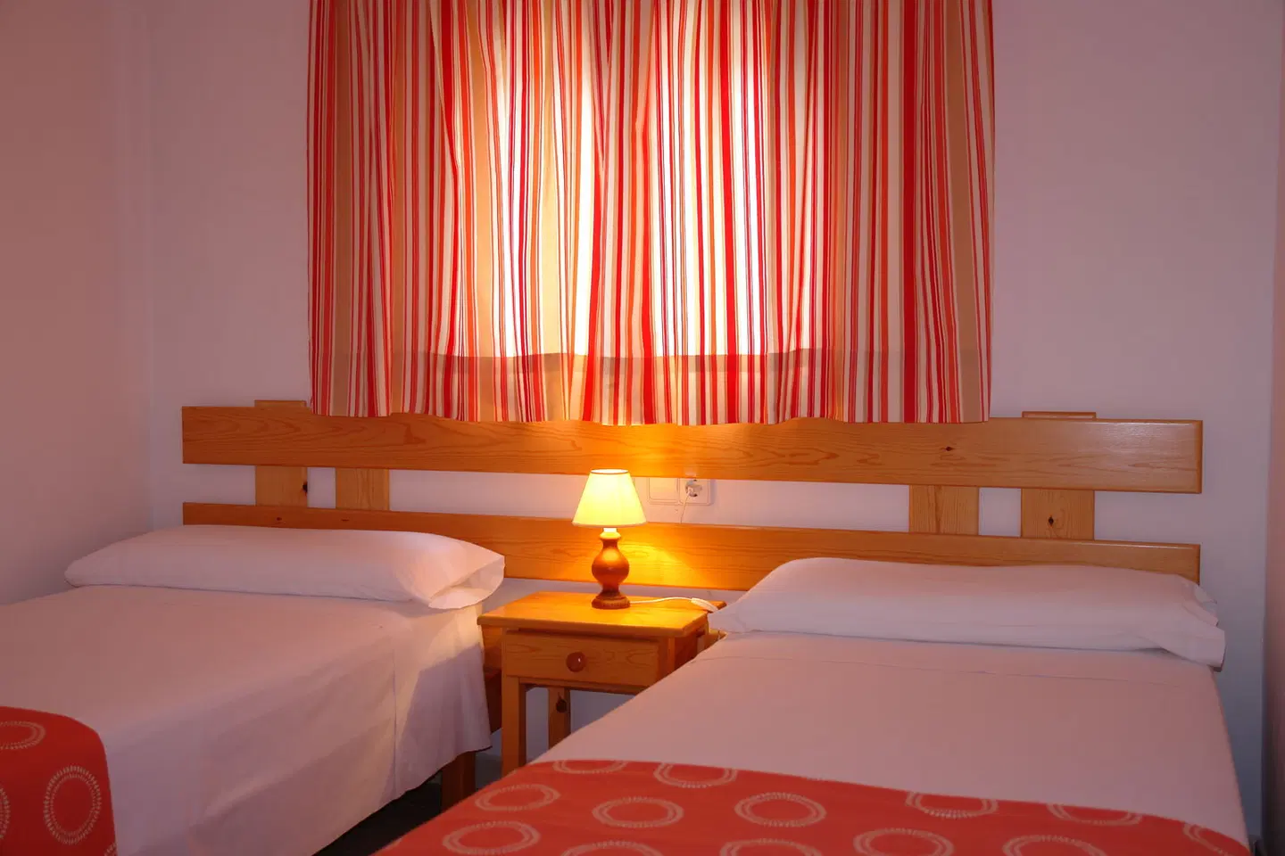 Escandell ROOM_EXAMPLE